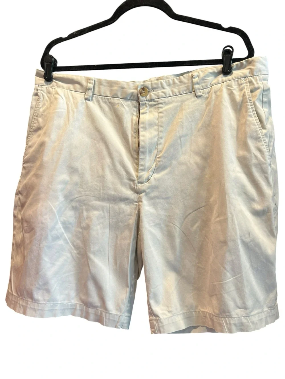Vineyard Vines Men's White Shorts